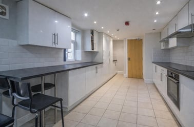 Rhymney Street, Plasnewydd, Cardiff - Image 3